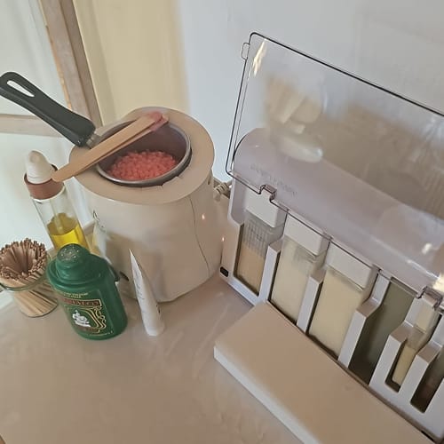 Outillage et produits nécessaires pour faire de la cire